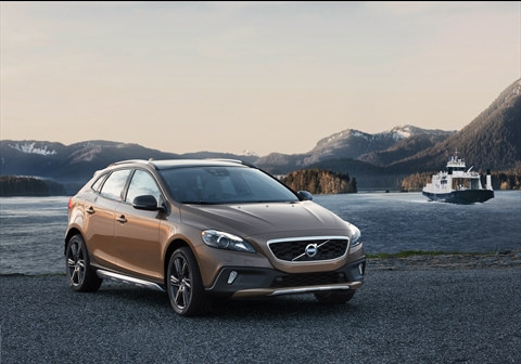 45538 1 5 at Official: Volvo V40 Cross Country