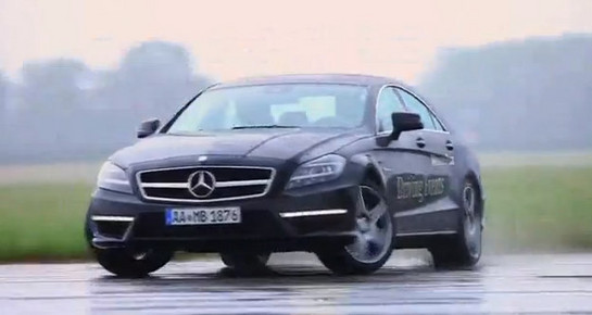 Mercedes Driving Event 2 at Mercedes Benz Driving Event Looks Great Fun   Video