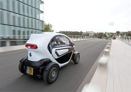 Twizy winter coat 21 at Renault Launches A Winter Coat For Twizy