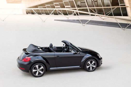 Beetle and Beetle Cabriolet exclusive 2 at VW Beetle and Beetle Cabriolet Exclusive Announced