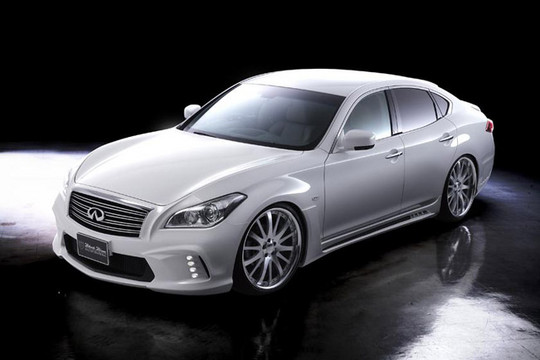 Infiniti M Black Bison 1 at Infiniti M Black Bison by Wald