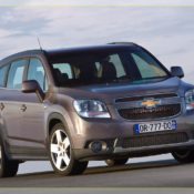 2011-chevrolet-orlando-europe-front