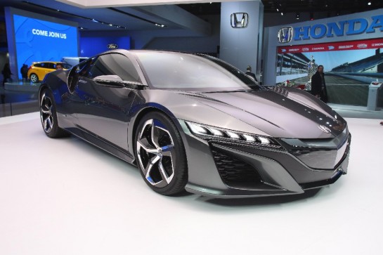 Acura NSX Unveiling 1 545x363 at NAIAS 2013: Acura NSX Unveiling Video