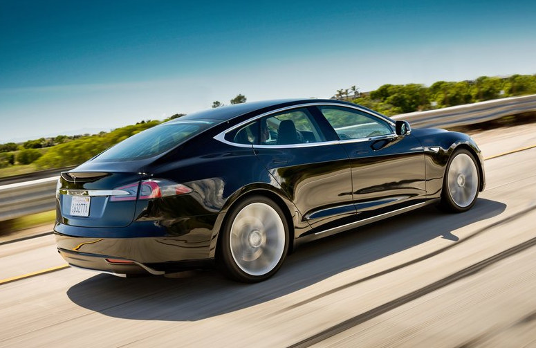 Tesla Model S 2013 at New York Times Negative Review Cost Tesla $100 Million