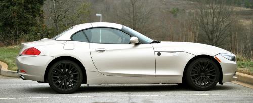 2009 bmw z4 at 2009 BMW Z4 comes to middle east in April