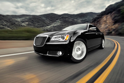 2011 chrysler 300 121 at 2011 Chrysler 300 Earns IIHS Top Safety Pick Award