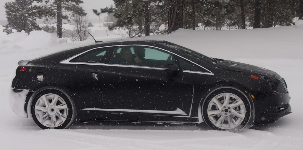 Cadillac ELR at Cadillac ELR Hits the Snow for Winter Testing