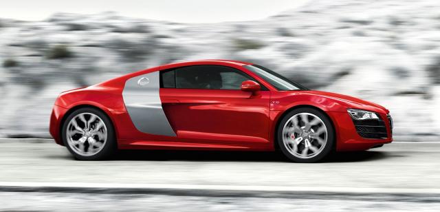 audi r8 v10 top at Audi R8 V10 New Pictures