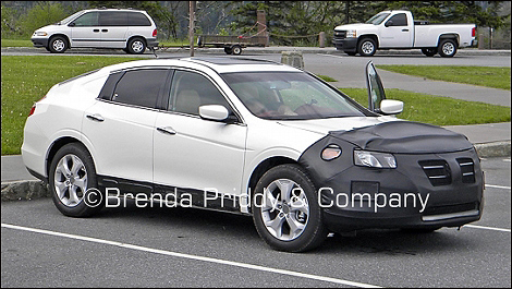 honda crosstour 3 at Spyshots: 2010 Honda Accord Crosstour
