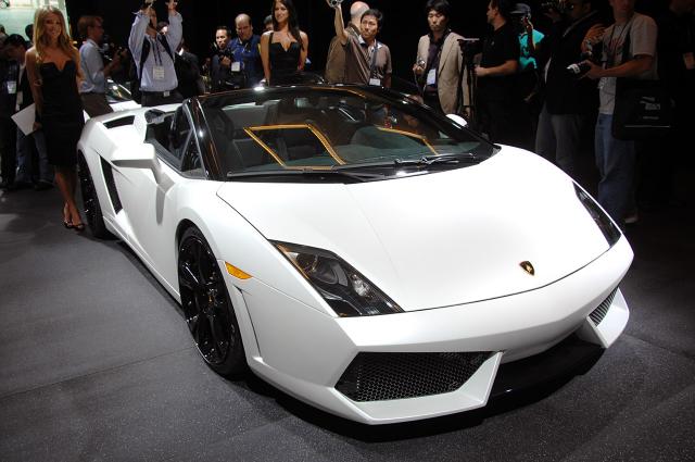 lp5604lalive 06 at Lamborghini Gallardo LP560 4 Spyder Pricing
