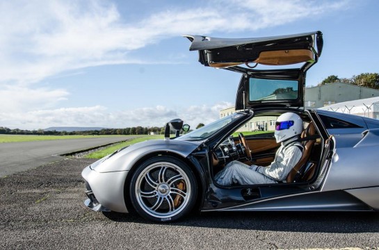 pagani on top gear 1 545x360 at Pagani Huayras Top Gear Lap Time Sparks Controversy