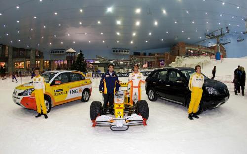 renault f1 skidubai at Nelson Piquet drives Renault F1 inside Ski Dubai