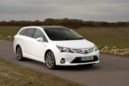 2013 Toyota Avensis 545x362 at 2013 Toyota Avensis   UK Pices and Specs
