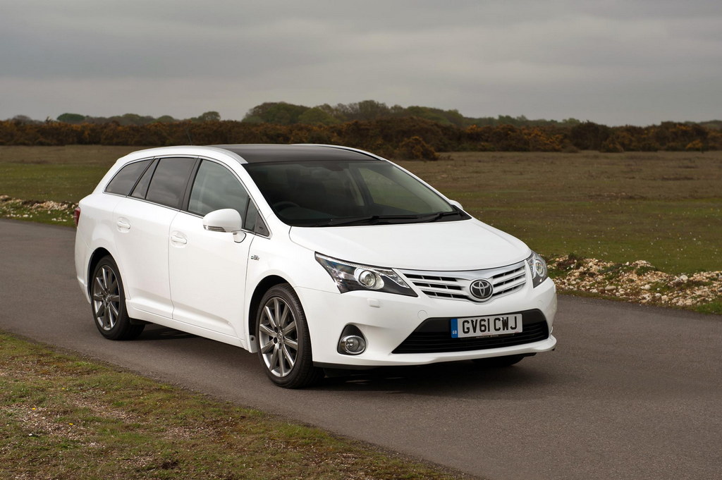 2013 Toyota Avensis at 2013 Toyota Avensis   UK Pices and Specs