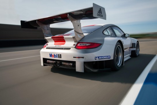 Porsche 911 GT3 R 3 545x363 at Updated Porsche 911 GT3 R (997) Announced
