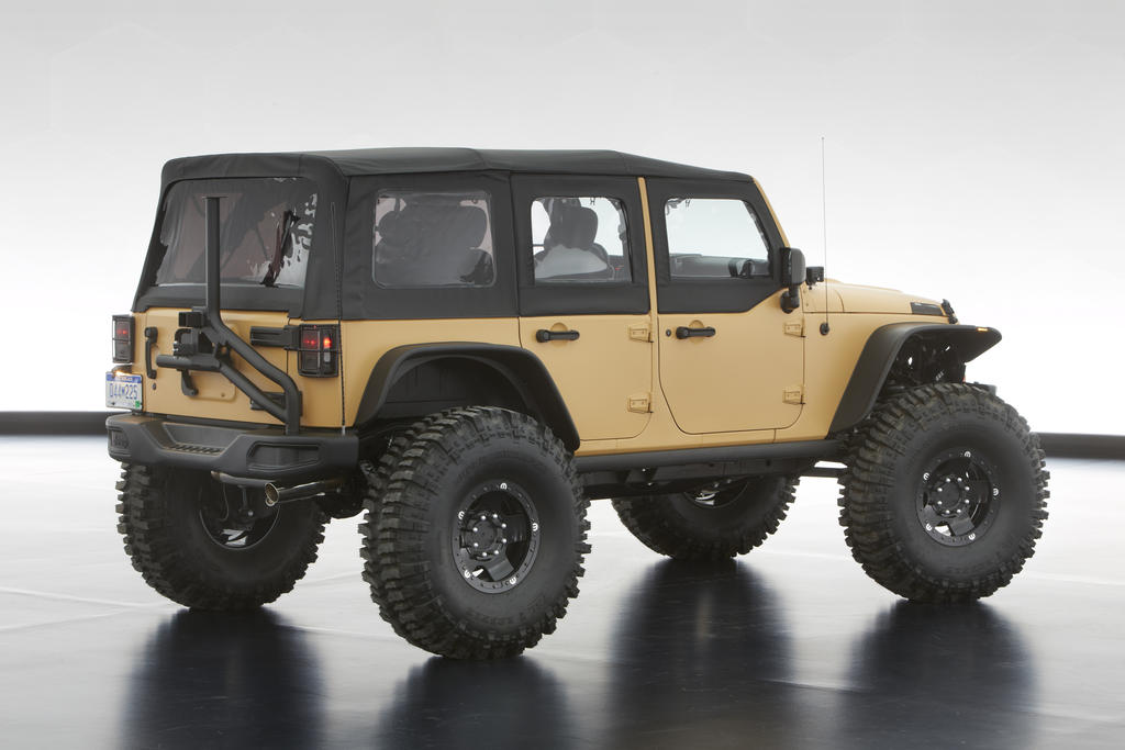 moab jeeps 0 at 2013 Moab Safari Concept Jeeps Revealed   Video
