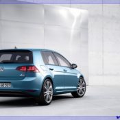 2013 volkswagen golf vii blue rear 175x175 at Volkswagen History & Photo Gallery