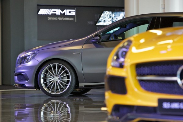 AMG Performance Centre 10 600x400 at First AMG Performance Center Launched in the UK