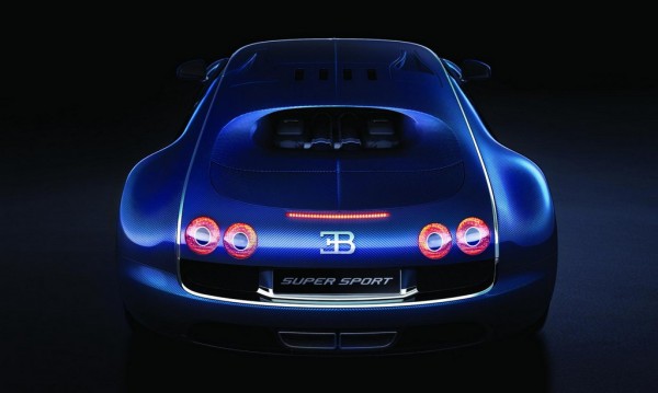 Guinness and Bugatti 1 600x359 at Guinness Gives Bugatti SuperSport Its World Record Back
