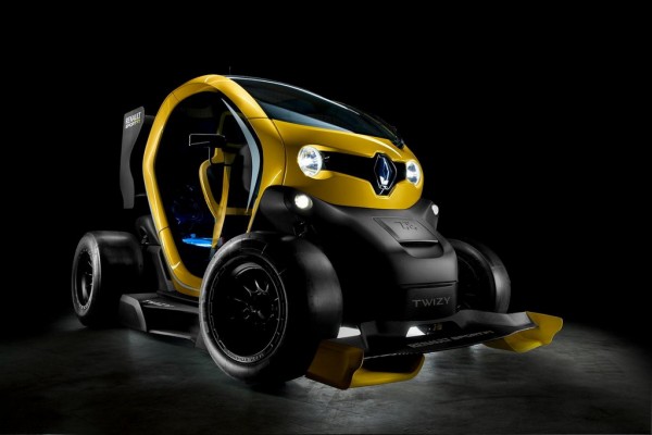 Renault Twizy Sport F1 2 600x400 at Renault Twizy Sport F1 Cocenpt Unveiled