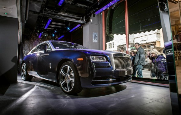 Rolls Royce Wraith Harrods 3 600x380 at Rolls Royce Wraith Makes UK Debut at Harrods   Convertible Version Confirmed