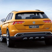 Volkswagen CrossBlue Coupe LL 3 175x175 at Volkswagen CrossBlue Coupe Leaks Again
