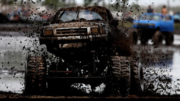 Monster Truck 600x337 at A Monster Warning for Monster Truck Enthusiasts