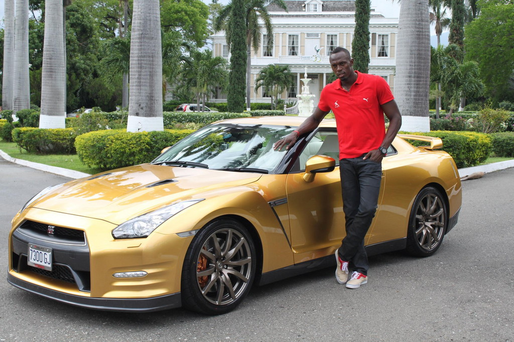 Usain Bolt Gold Nissan GT R 1 at Usain Bolts Gold Nissan GT R Delivered