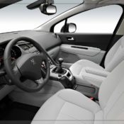 2010 peugeot 5008 picture interior 2 175x175 at Peugeot History & Photo Gallery