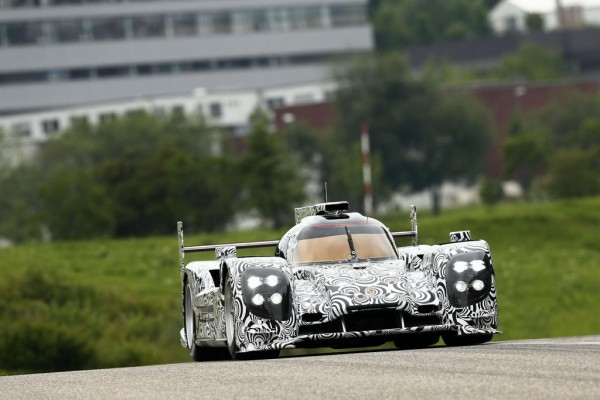 Mark Webber joins Porsche 1 600x400 at Mark Webber Joins Porsche 2014 Le Mans Program