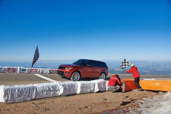 range rover sport PP 600x400 at Range Rover Sport Named 2013 Pikes Peak Pace Car