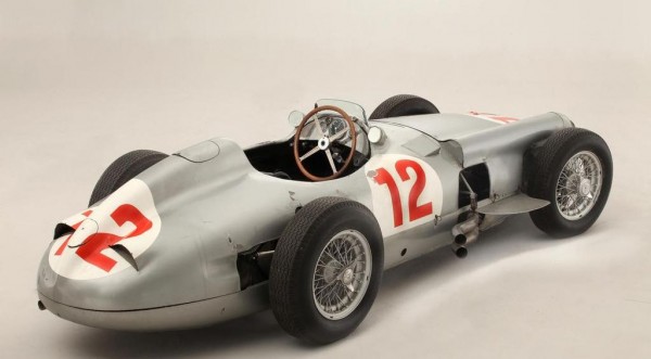 Fangio 1954 F1 Benz 1 600x331 at Fangios 1954 Mercedes F1 Car Auctioned For $29.6 Million
