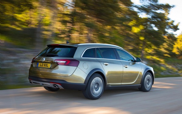 Insignia Country Tourer 3 600x378 at Opel/Vauxhall Insignia Country Tourer Revealed