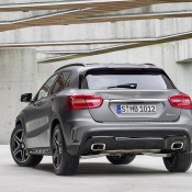 Mercedes GLA off 5 175x175 at 2014 Mercedes GLA: First Official Pictures