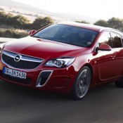 Opel Insignia OPC Facelift 2 175x175 at Opel Insignia OPC Facelift Unveiled 