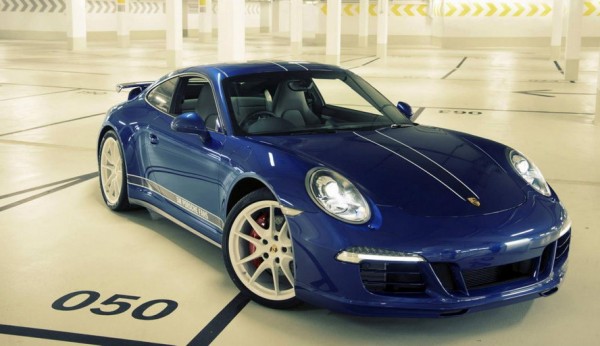 Porsche 911 Facebook 10 600x346 at Porsche 911 Facebook Edition Revealed