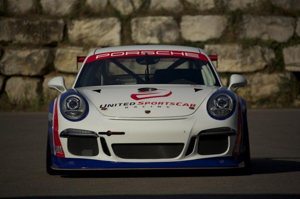 Porsche 911 GT America 1 600x399 at Porsche 911 GT America Race Car Unveiled