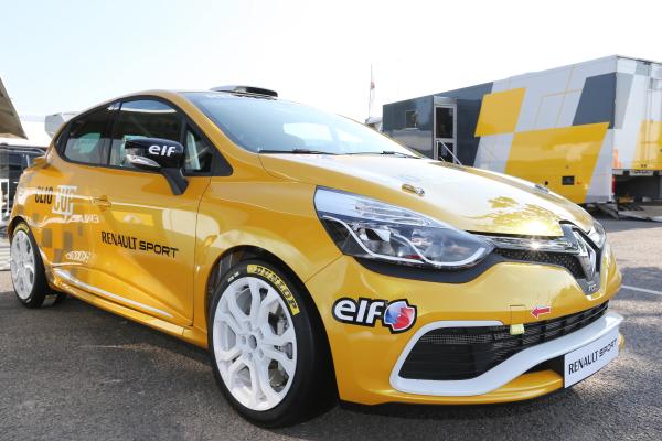 Renault Clio Cup 1 at First Batch Of Renault Clio Cup Race Car Ready To Rumble