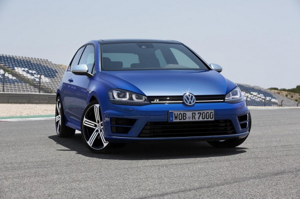 VW Golf R 2 600x399 at 2014 VW Golf R Unveiled: 300 PS, 40 MPG