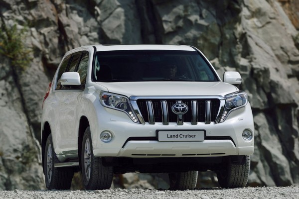 2014 Toyota Land Cruiser 1 600x400 at 2014 Toyota Land Cruiser Revealed: Specs and Details