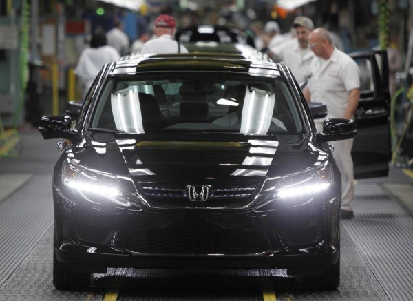 2014 Honda Accord Hybrid Production Start 4 600x437 at 2014 Honda Accord Hybrid Rated at 50 MPG