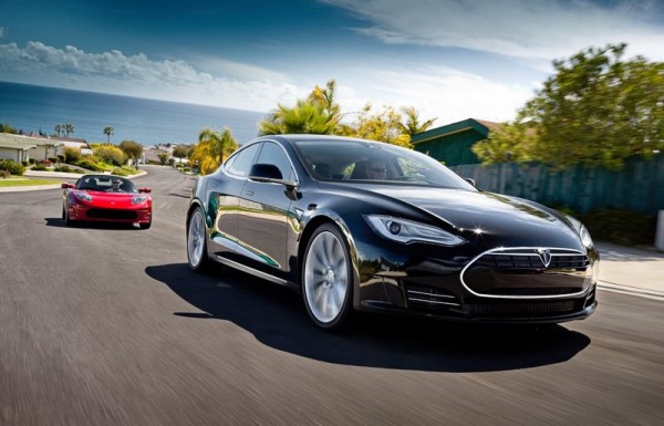 Tesla Model S 600x385 at Tesla Promises Autonomous Car In Three Years 