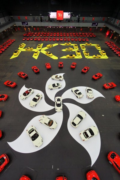 Ferrari flourishes in Hong Kong 3 400x600 at Ferrari Celebrates 30th Anniversary in Hong Kong with Large Parade