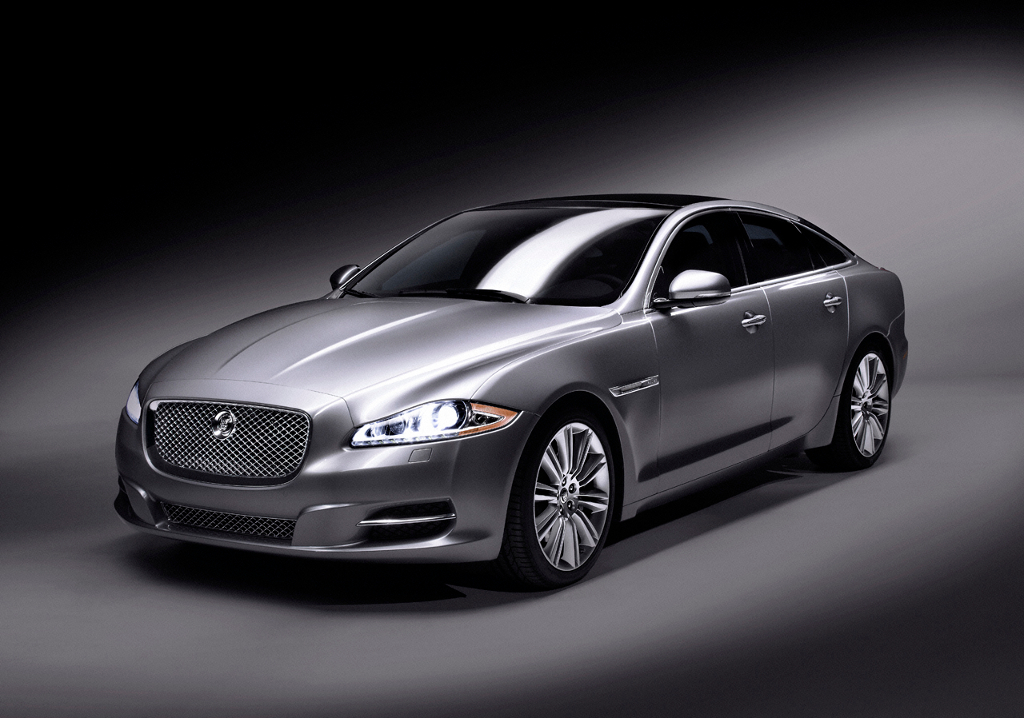 Jaguar Xj Saloon at Five Reasons You Should Buy a Luxury Car