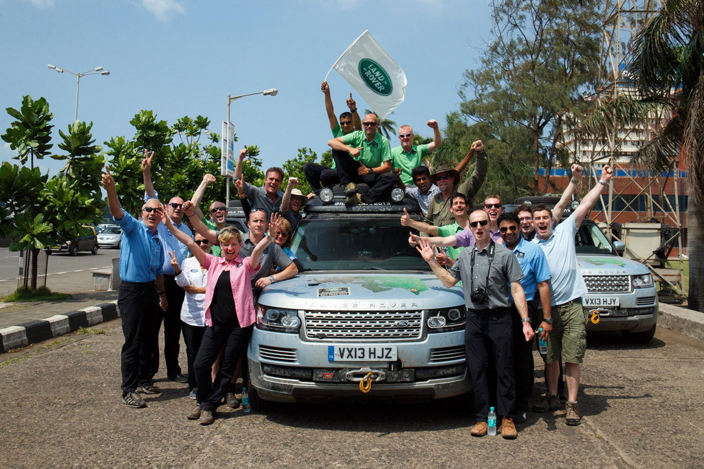 Range Rover Hybrid 1 at Range Rover Hybrid Completes Silk Trail Expedition
