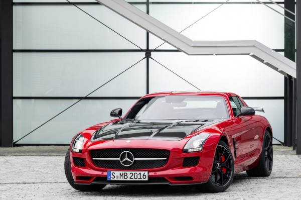 Mercedes SLS GT Final Edition 01 600x398 at Mercedes SLS GT Final Edition: Official Pictures and Details