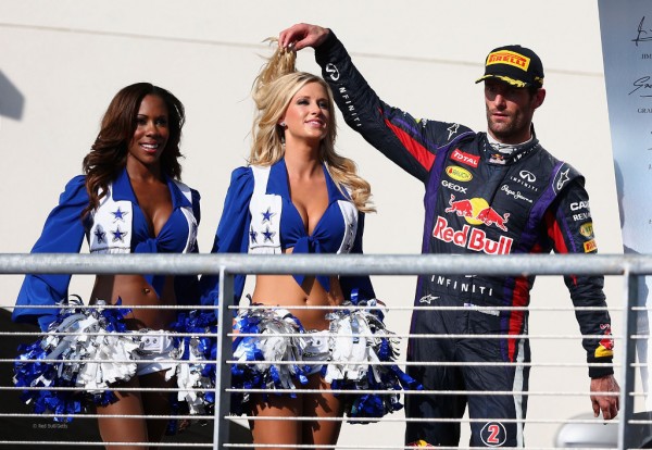 mark webber playing with cheerleader hair 600x414 at Vettel Bores The US