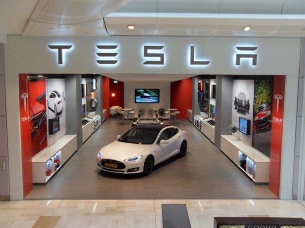 tesla uk 2 600x450 at Tesla Model S UK Pricing Confirmed