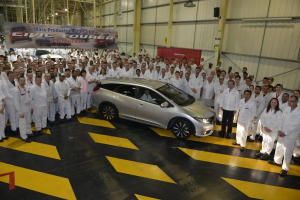 Honda Civic Tourer Production 1 600x400 at New Honda Civic Tourer Production Begins at Swindon Plant