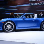 Porsche 911 Targa NAIAS 3 175x175 at Porsche 911 Targa Roof Operation Seems Needlessly Complicated